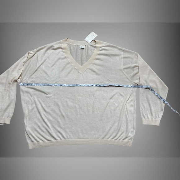 Women’s Long Sleeve Light Weight V-Neck Sweater by A New Direction NWT - Picture 12 of 14